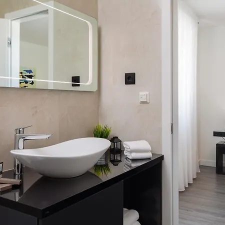 Stunning In With Outdoor Swimming Pool, Sauna And Wifi Villa *