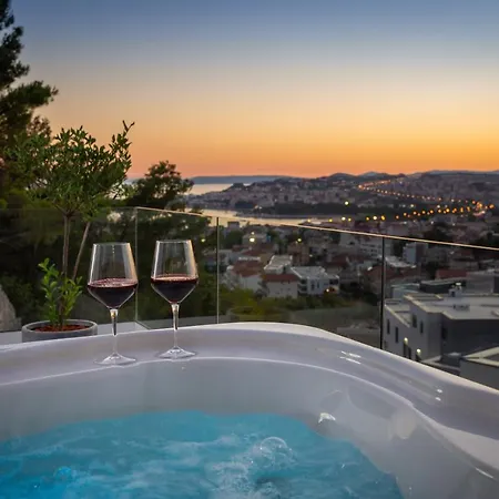Stunning In With Outdoor Swimming Pool, Sauna And Wifi Villa *